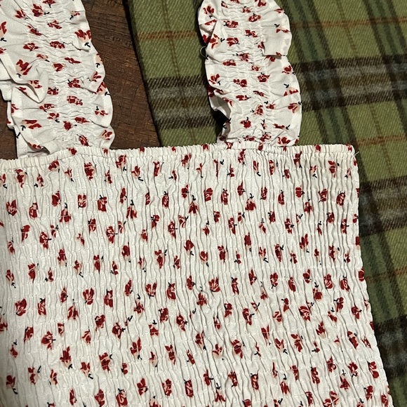 Rouched Floral Tank Top - Picture 4 of 4